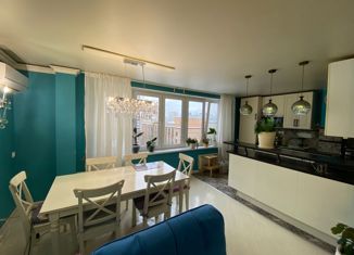 Продам 4-ком. квартиру, 115.7 м2, Москва, Октябрьская улица, 91к2, Октябрьская улица
