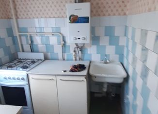 Продажа 3-комнатной квартиры, 54.7 м2, Каменск-Шахтинский, улица Суворова, 7