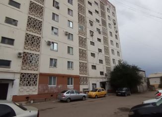 Продажа четырехкомнатной квартиры, 91 м2, Элиста, 2-й микрорайон, 13, 2-й микрорайон