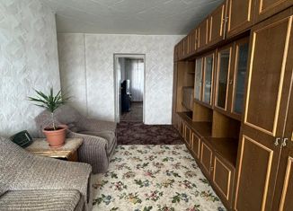 Продам 3-комнатную квартиру, 55.5 м2, Оренбургская область, Советская улица, 142