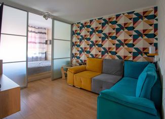 Продается двухкомнатная квартира, 55.8 м2, Артём, улица Кирова, 76