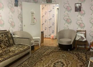 Трехкомнатная квартира на продажу, 61 м2, Воткинск, улица Луначарского, 35