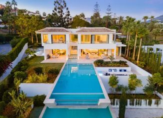 Продаю дом, 320 м2, село Весёлое, Ереванская улица, 31