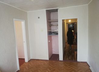 Продам 2-комнатную квартиру, 42 м2, Ершов, улица Космонавтов, 1