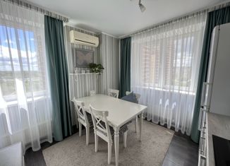 Продаю 2-комнатную квартиру, 69 м2, Краснодар, улица Гидростроителей, 61, ЖК Восход