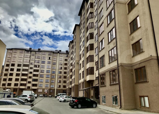 Продажа 2-ком. квартиры, 63.7 м2, Нальчик, улица Шарданова, 50, район Хладокомбинат