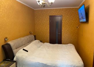 Продаю 3-ком. квартиру, 56 м2, Москва, улица Шкулёва, 3, улица Шкулёва