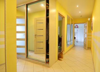 Продам 2-комнатную квартиру, 63.3 м2, Великий Новгород, Озёрная улица, 12, ЖК Псковский Треугольник