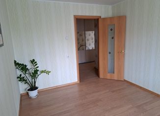 Продажа 2-ком. квартиры, 48 м2, село Калтасы, улица Карла Маркса, 73