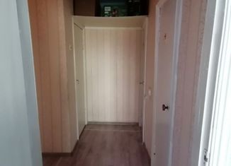 Продам 4-комнатную квартиру, 77 м2, Лабинск, улица Мира, 345