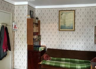 Продажа 2-комнатной квартиры, 44 м2, Павловск, улица Васенко, 18