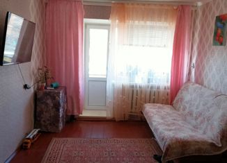 Продается 2-ком. квартира, 44 м2, рабочий посёлок Любинский, улица Буркенина, 14