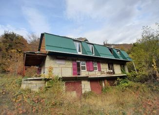 Продается дом, 270 м2, поселок Кировский, улица Кутан, 4