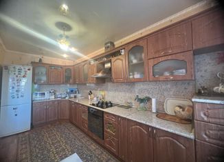 Продам 4-ком. квартиру, 102.4 м2, Мелеуз, улица Бурангулова, 21