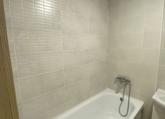 Продаю 1-ком. квартиру, 28.11 м2, Мурино, Воронцовский бульвар, ЖК Краски Лета