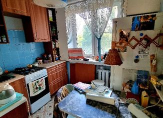 Продам трехкомнатную квартиру, 62 м2, Москва, Угловой переулок, 2, метро Менделеевская