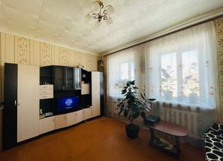 Продаю 2-ком. квартиру, 45.8 м2, посёлок Увельский, Советская улица, 14