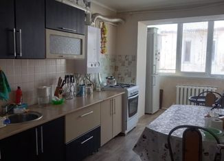 Продается 2-комнатная квартира, 44.6 м2, Соль-Илецк, улица Парижских Коммунаров, 145А