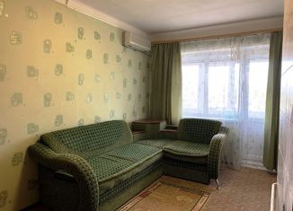 3-ком. квартира на продажу, 43 м2, поселок городского типа Черноморский, Юбилейная улица, 95