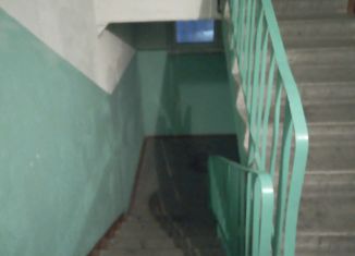 Продам 2-ком. квартиру, 55.5 м2, Североморск, Инженерная улица, 5