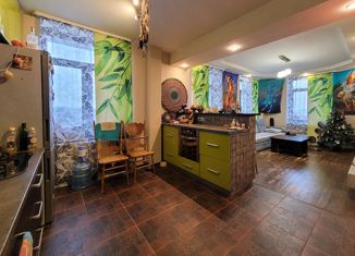 Продам 4-ком. квартиру, 113.2 м2, Казань, улица Декабристов, 191, Московский район