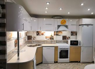 Продажа 5-комнатной квартиры, 95.9 м2, Мелеуз, 32-й микрорайон, 7