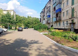 Продажа 3-комнатной квартиры, 51.6 м2, Оренбургская область, улица Симонова, 8