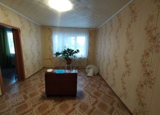 Продается 3-ком. квартира, 61 м2, Бугульма, улица Сергея Есенина, 2