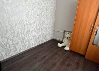 Продам 2-ком. квартиру, 41 м2, Новосибирск, улица Котовского, 1, метро Студенческая