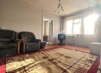 Продам 2-ком. квартиру, 45 м2, Петровск, улица Куйбышева, 8В