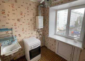 Продам 3-комнатную квартиру, 62 м2, Уфа, улица Правды, 20, Дёмский район