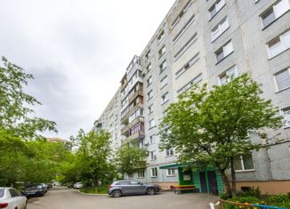 Продается 3-комнатная квартира, 60 м2, Омск, улица Сулеймана Стальского, 1, Ленинский округ