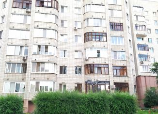 Продам 4-ком. квартиру, 72.6 м2, Омск, Кировский округ, улица Перелёта, 8/1