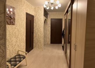 Продаю 3-комнатную квартиру, 68 м2, Санкт-Петербург, улица Цимбалина, 23, улица Цимбалина