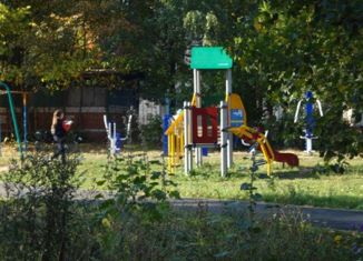 Продам 2-ком. квартиру, 53 м2, Чебоксары, улица Мичмана Павлова, 6, Северо-Западный жилой район