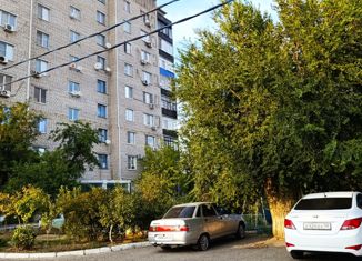 Продам 3-комнатную квартиру, 83.3 м2, Элиста, улица А. Сусеева, 24