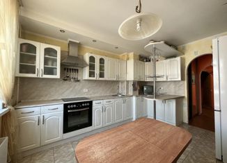 Продается 2-комнатная квартира, 74.3 м2, посёлок Тельмана, Октябрьская улица, 1, ЖК В посёлке Тельмана