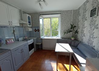 Продается 2-ком. квартира, 50.6 м2, Строитель, Центральная улица, 7