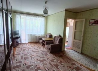 Продам 2-ком. квартиру, 44 м2, Курган, Краснодонская улица, 27