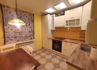 Продается трехкомнатная квартира, 69 м2, Санкт-Петербург, улица Десантников, 20к3, улица Десантников