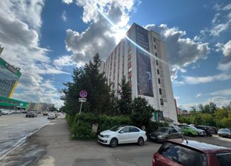 Продаю комнату, 100 м2, Уфа, улица Пархоменко, 131, Советский район