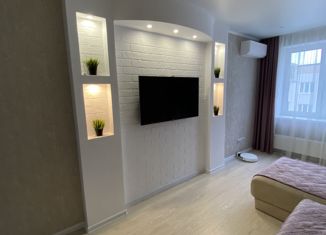 Продажа трехкомнатной квартиры, 74.2 м2, Октябрьский, улица Рахимьяна Насырова, 1