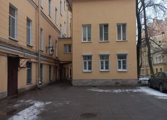 Продам 4-комнатную квартиру, 84 м2, Санкт-Петербург, Галерная улица, 48, метро Василеостровская