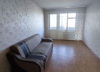 Продаю 2-комнатную квартиру, 53 м2, Зверево, улица Казакова, 26