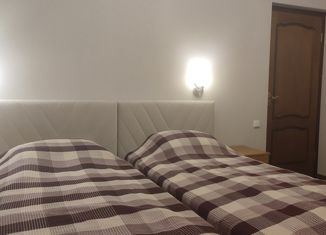 Продам 3-ком. квартиру, 75 м2, Москва, Батайский проезд, 33