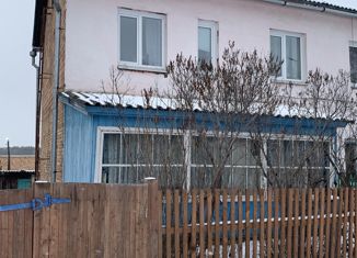Продаю трехкомнатную квартиру, 67 м2, село Большой Улуй, улица Революции, 48