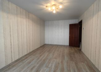Трехкомнатная квартира на продажу, 64 м2, Мурманская область, улица Александра Невского, 71