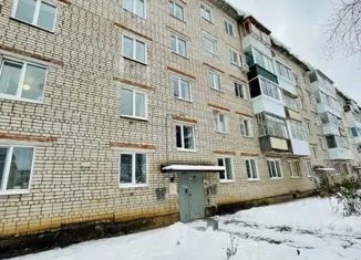 Продаю 2-ком. квартиру, 42.4 м2, Добрянка, Советская улица, 97Б