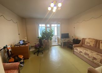 Продаю 2-ком. квартиру, 53 м2, Пермь, улица Карбышева, 86, Орджоникидзевский район