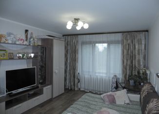 Продам 2-ком. квартиру, 52 м2, Тверская область, Академическая улица, 11